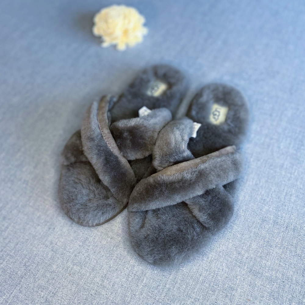 Ugg Gray Abela Cross Sherling Slippers Slides
